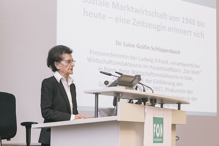 Die Rolle der Frauen in der Politik – Interview mit Dr. Louise Gräfin Schlippenbach
